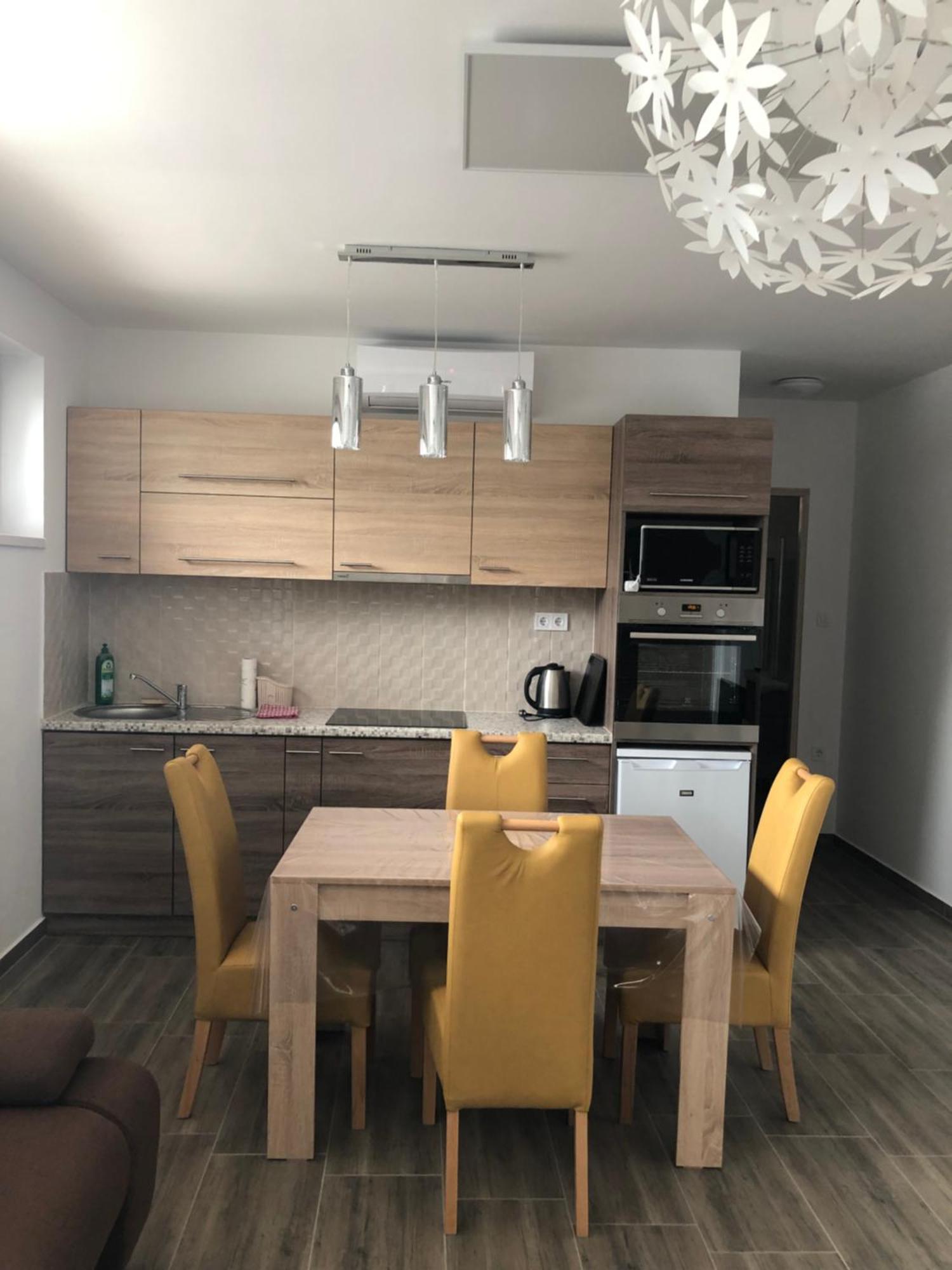 Imre Apartman Hajduszoboszlo Exterior foto